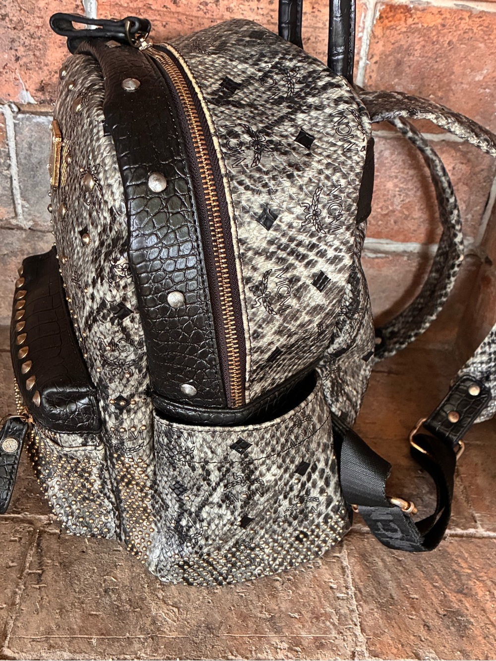 🏴☠️ MCM Stark Python Print backpack Ltd Edition black python and gray w studs - Picture 9 of 17